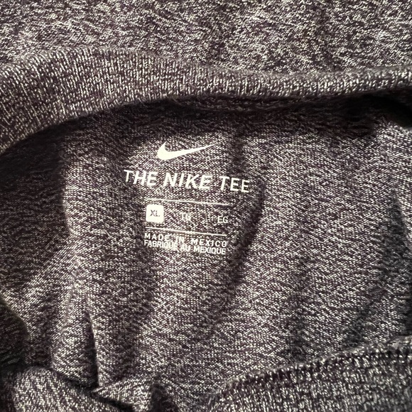 Iowa Hawkeyes Nike Tee - Picture 4 of 4